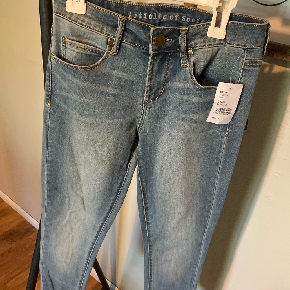 Articles of society jeans. NWT.
